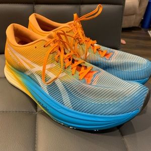 ASICS Metaspeed Edge Plus